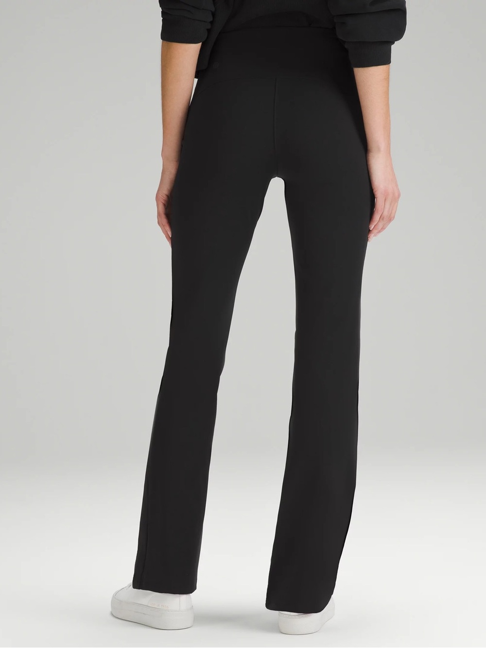 Lululemon Size 8 Regular Smooth Fit Pull-on high rise pant excellent